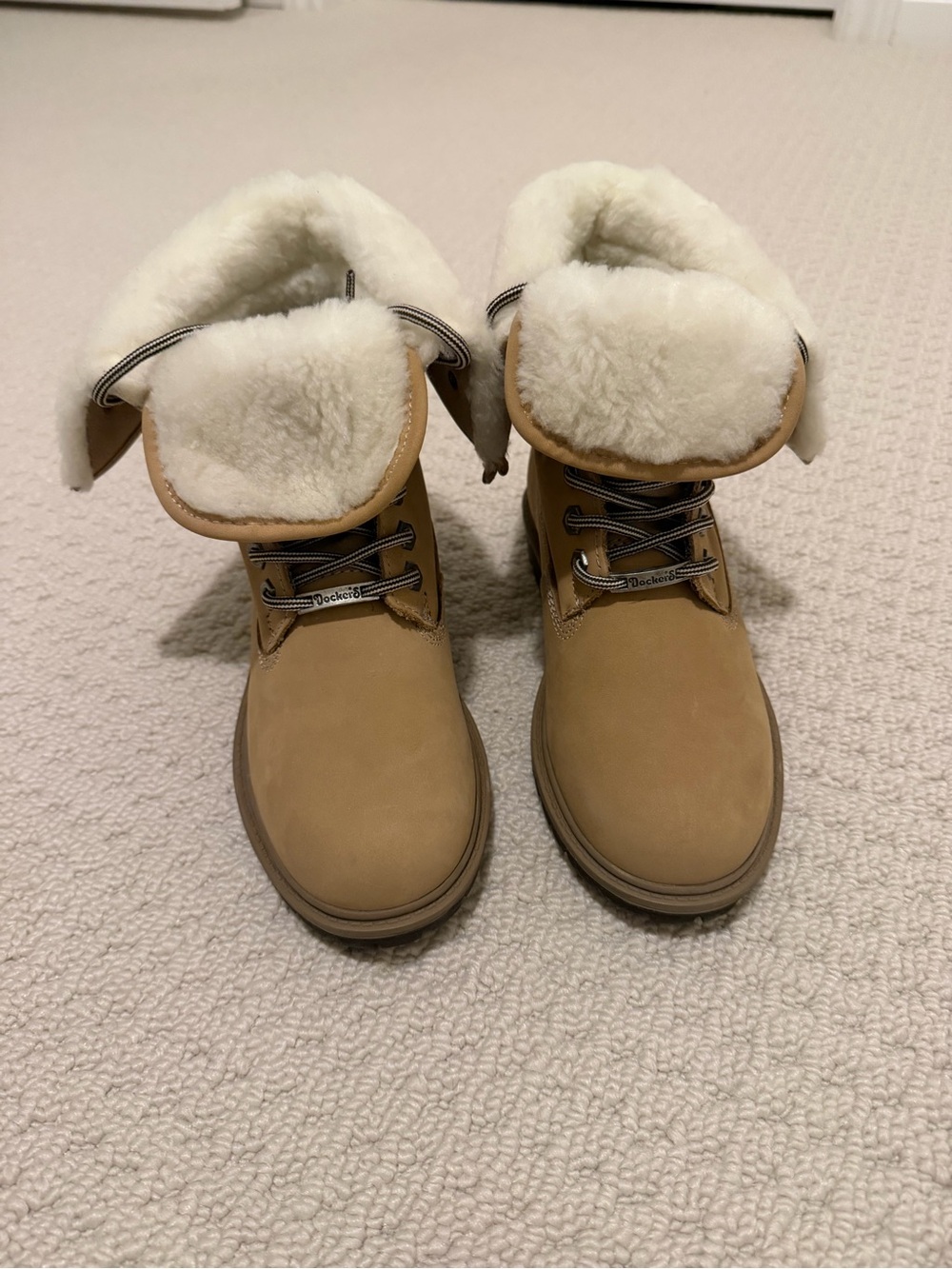 Dockers Women’s Tan Lace-Up Winter Boots with White Shearling Cuff